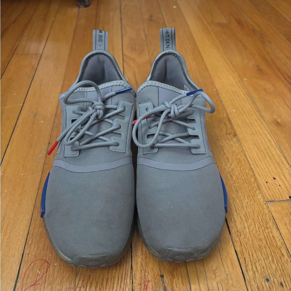Men’s Adidas NMD_R1